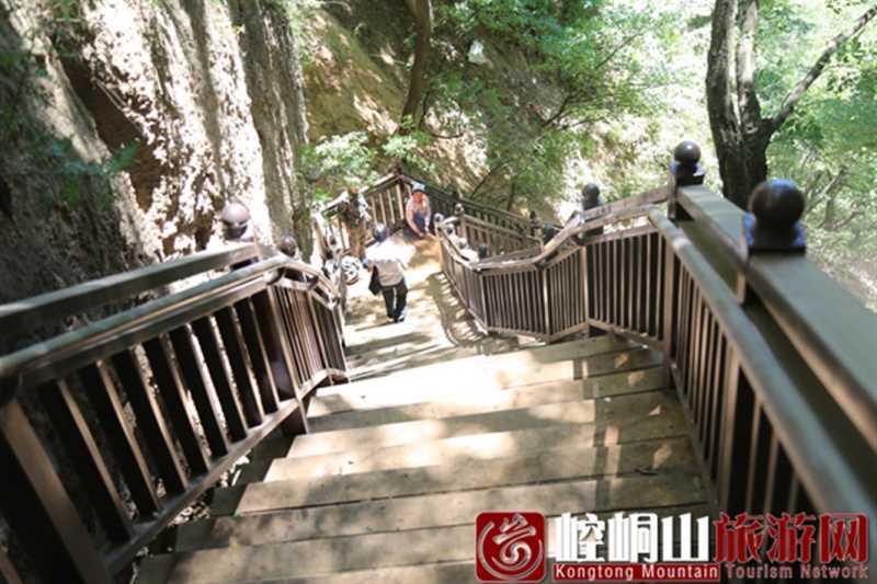 http://www.kongtongtour.com/uploadfile/2016/0618/20160618102147207.jpg