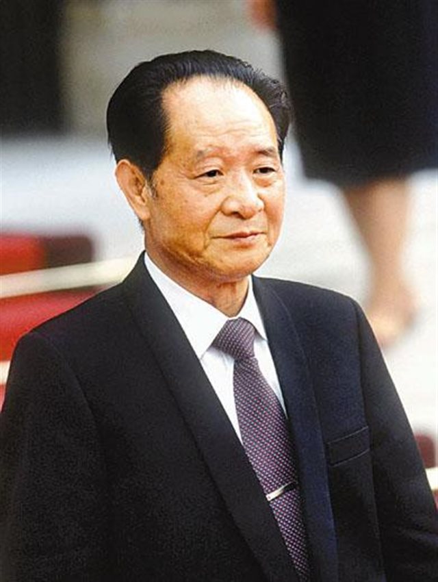 名人与崆峒-胡耀邦