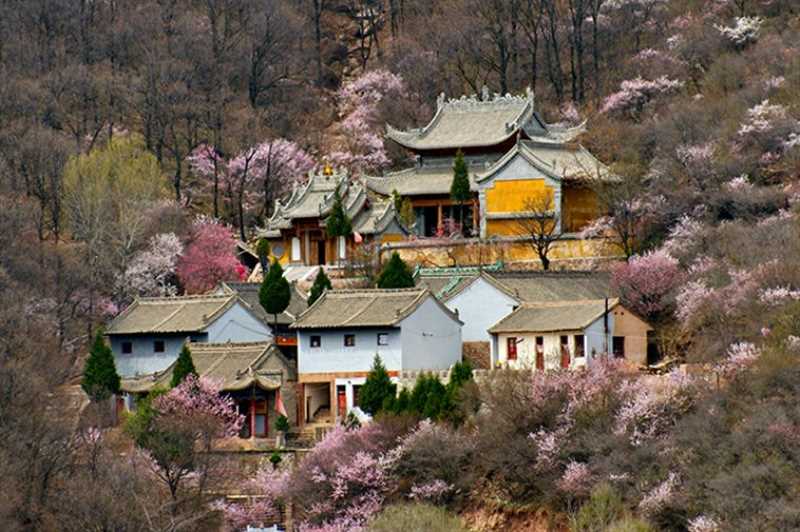 http://www.kongtongtour.com/uploadfile/2015/0410/20150410080358240.jpg