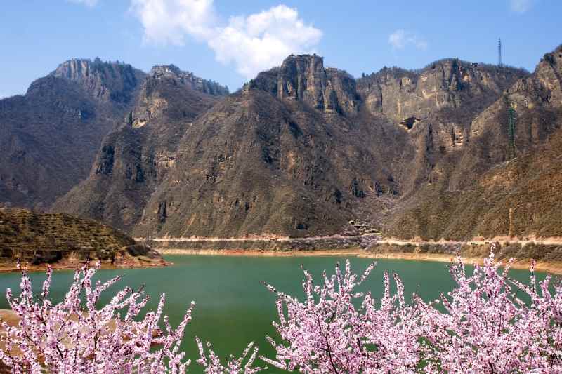 春沐山水