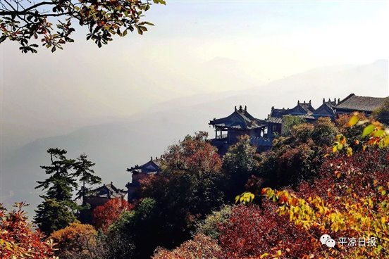 C:UsersAdministratorDesktop【美图】这才是秋天崆峒山的正确打开方式微信图片_20171020095220.jpg