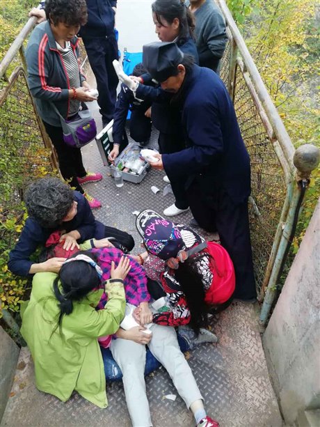C:UsersAdministratorDesktop微信图片_20171003094728.jpg