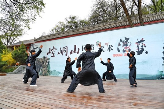 E:最新可用照片-3719175117701189.jpg