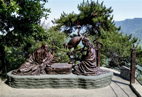 C:UsersAdministratorDesktop围棋大赛稿件棋盘岭广成子赤松子对弈雕像.jpg