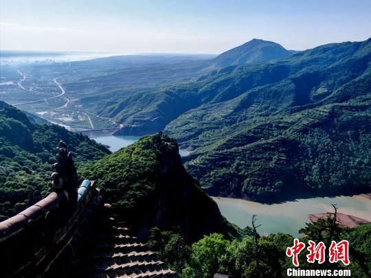 http://www.gs.chinanews.com/news/2017/06-06/U5P2T1D289758F8DT20170606222749.jpg