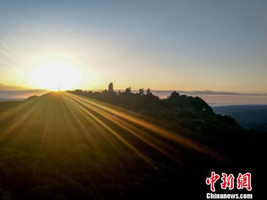 http://www.gs.chinanews.com/news/2017/06-06/U5P2T1D289758F14DT20170606222749.jpg